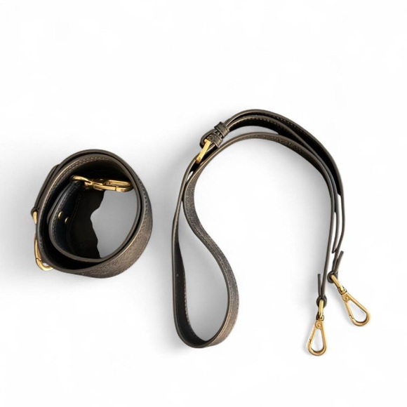 Quince Italian Leather Convertible Crescent
Handwoven Shoulder Bag - Picture 3 of 4